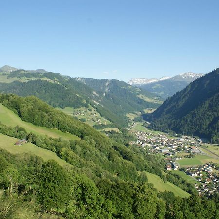 Gästehaus Alpina in Fanas Exterior foto